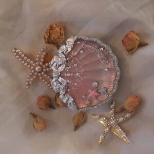 Flower Knows Satin Blush In Beach Starfish